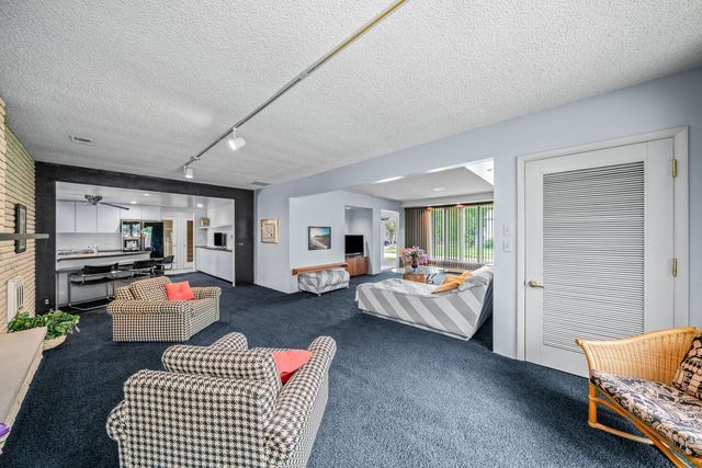 200 N Liberty Street, Leland, IL 60531