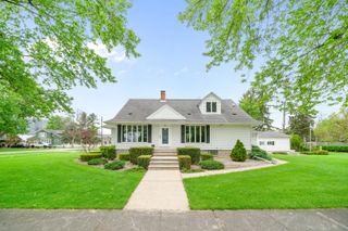 200 N Liberty Street, Leland, IL 60531