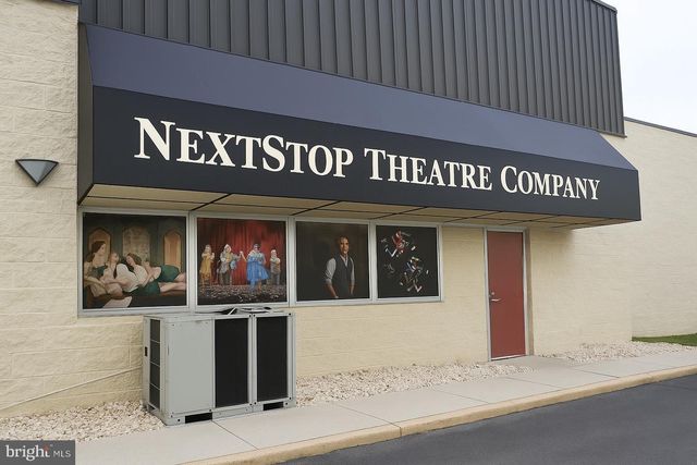 2410 DAKOTA LAKES DR, Herndon, VA 20171