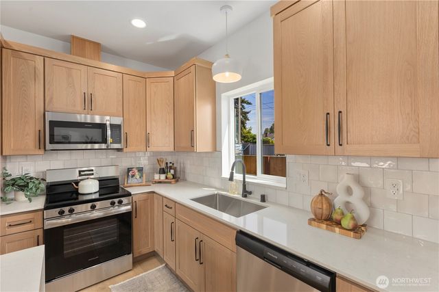 442 E 63rd Street, Tacoma, WA 98404