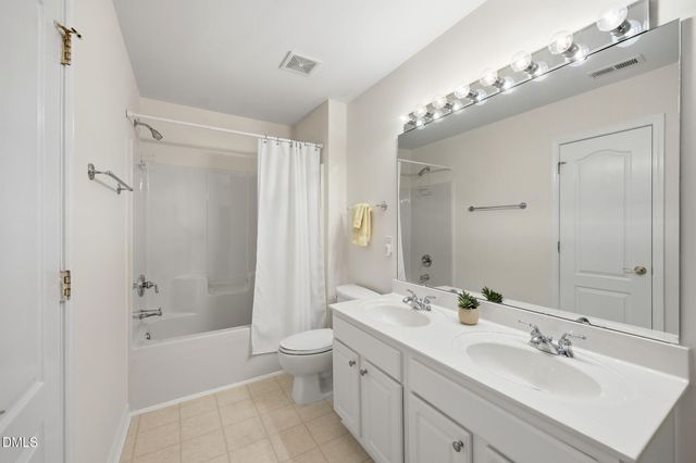 7712 Cloudview Lane, Raleigh, NC 27613