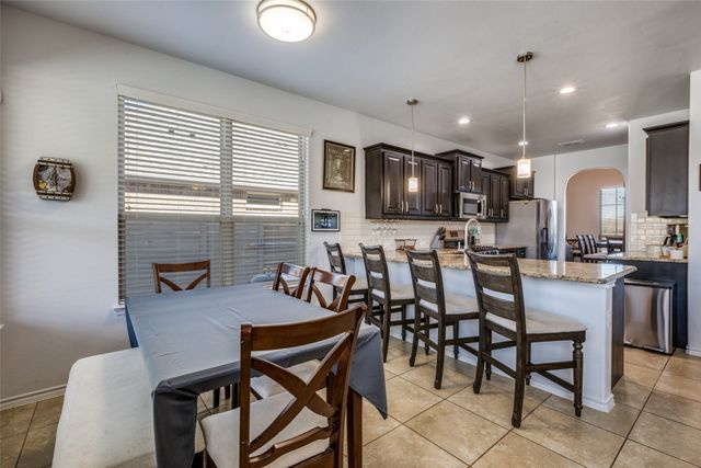 721 Meadows Drive, Argyle, TX 76226