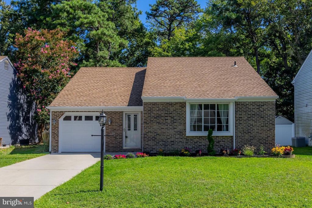 29 ACORN CT, Sicklerville, NJ 08081