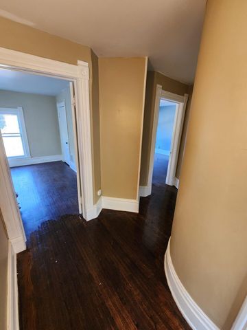 300 Eureka Avenue Se, City Of Grand Rapids, MI 49506