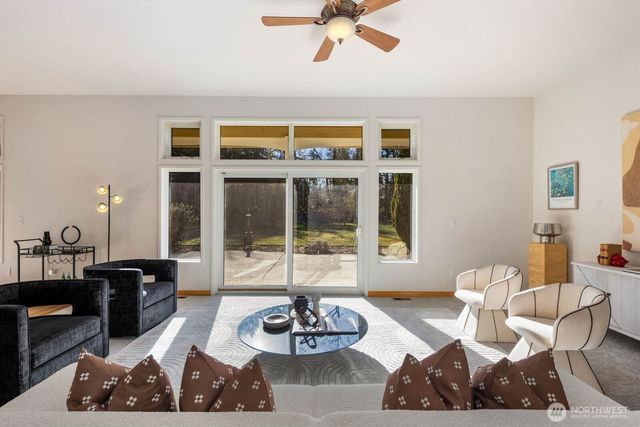 29925 159th Lane SE, Kent, WA 98042