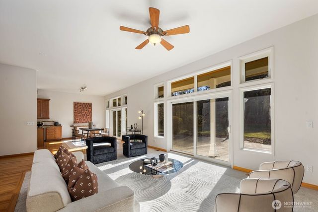 29925 159th Lane SE, Kent, WA 98042