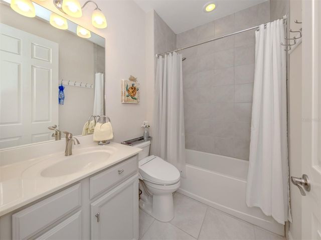 244 MARAVIYA BOULEVARD, Nokomis, FL 34275