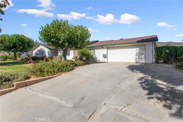 1041 Holmes, Calimesa, CA 92320