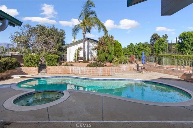 1041 Holmes, Calimesa, CA 92320
