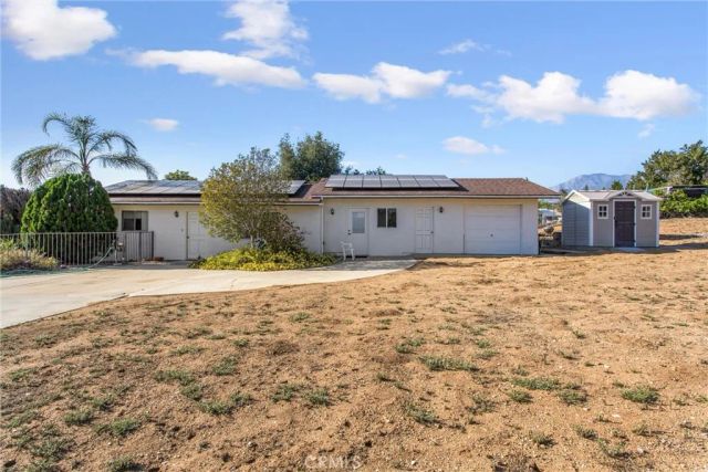 1041 Holmes, Calimesa, CA 92320