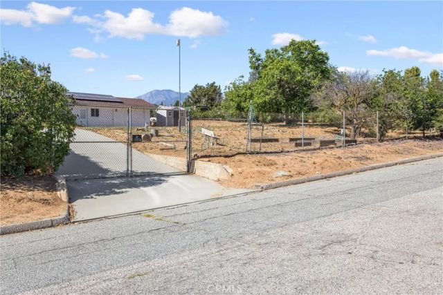1041 Holmes, Calimesa, CA 92320