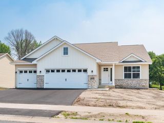 4944 River Oaks Road, Rockford, MN 55373