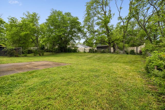 809 Fawn Ln, Madison, TN 37115