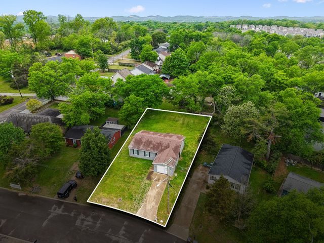 809 Fawn Ln, Madison, TN 37115