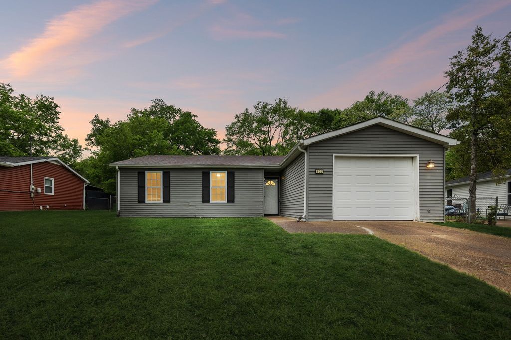 809 Fawn Ln, Madison, TN 37115