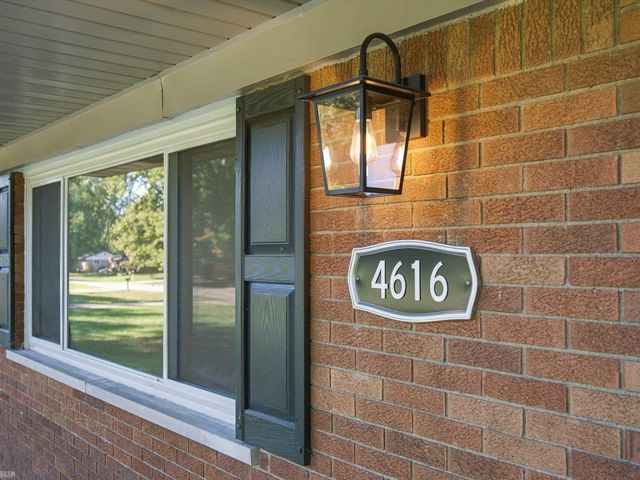 4616 Beuren Street, Shelby Twp, MI 48316
