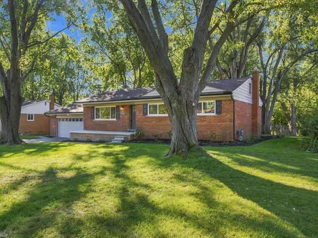4616 Beuren Street, Shelby Twp, MI 48316