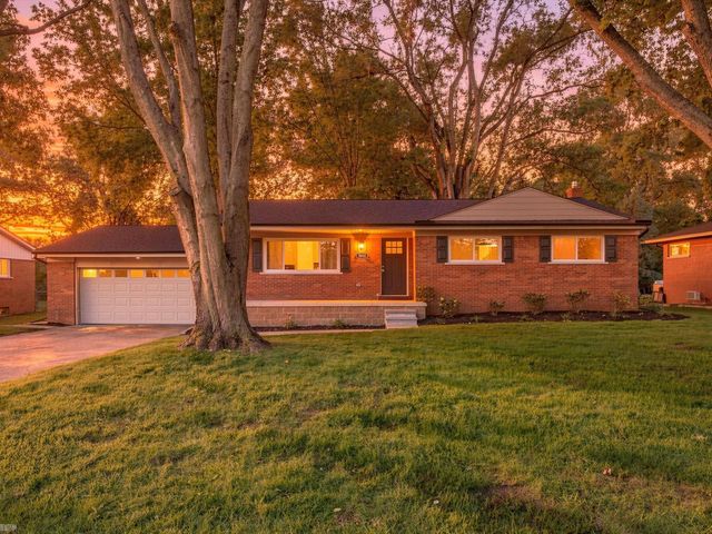 4616 Beuren Street, Shelby Twp, MI 48316