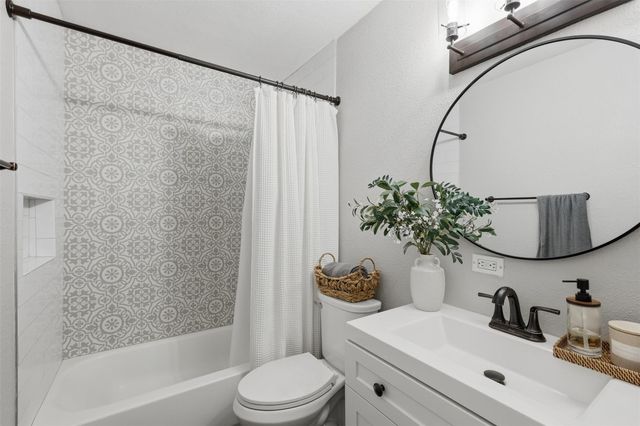 13903 Wadebridge Way, Houston, TX 77015