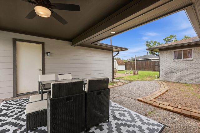 13903 Wadebridge Way, Houston, TX 77015