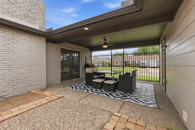 13903 Wadebridge Way, Houston, TX 77015