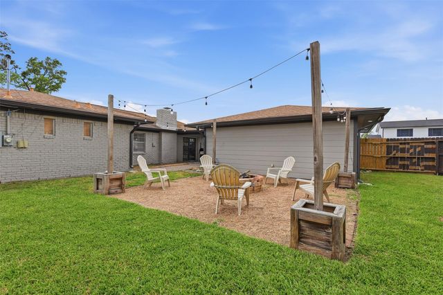 13903 Wadebridge Way, Houston, TX 77015