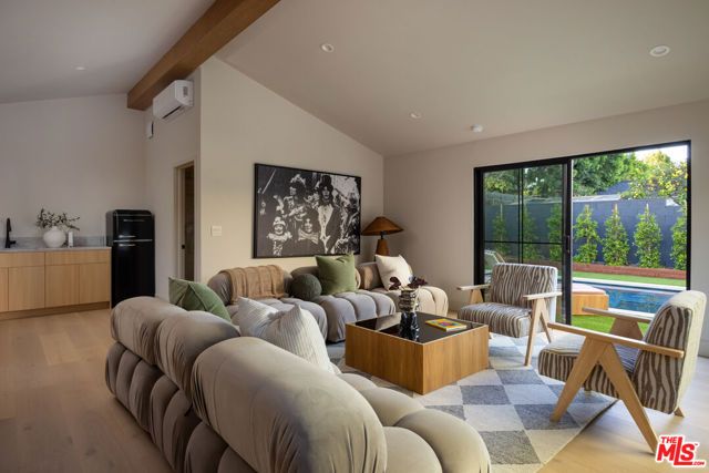 321 N Lucerne Boulevard, Los Angeles, CA 90004