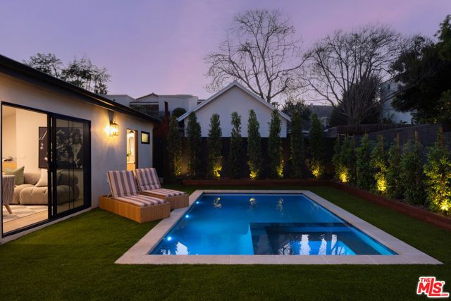 321 N Lucerne Boulevard, Los Angeles, CA 90004