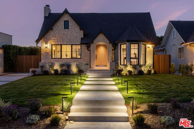 321 N Lucerne Boulevard, Los Angeles, CA 90004