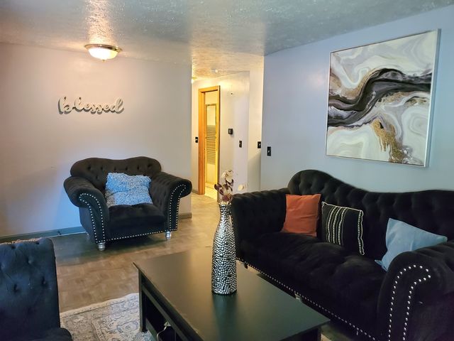 3212 Searles Avenue, Rockford, IL 61101