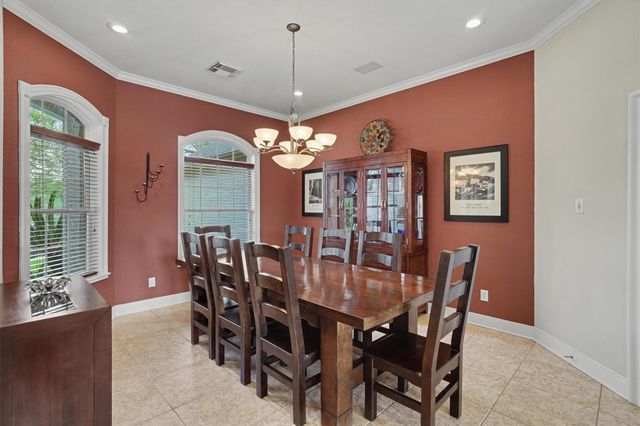 109 Avenue J, Dickinson, TX 77539