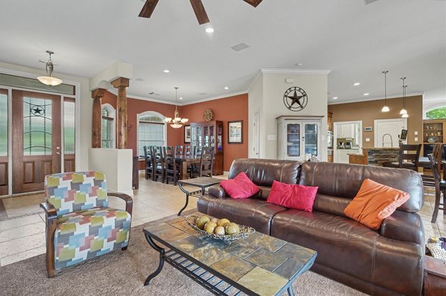 109 Avenue J, Dickinson, TX 77539