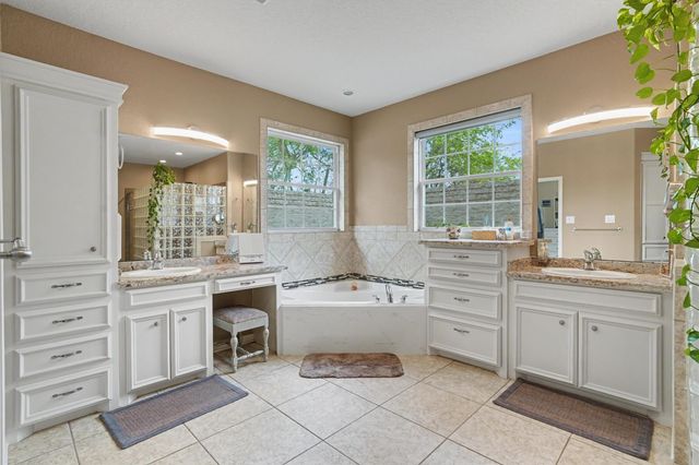 109 Avenue J, Dickinson, TX 77539