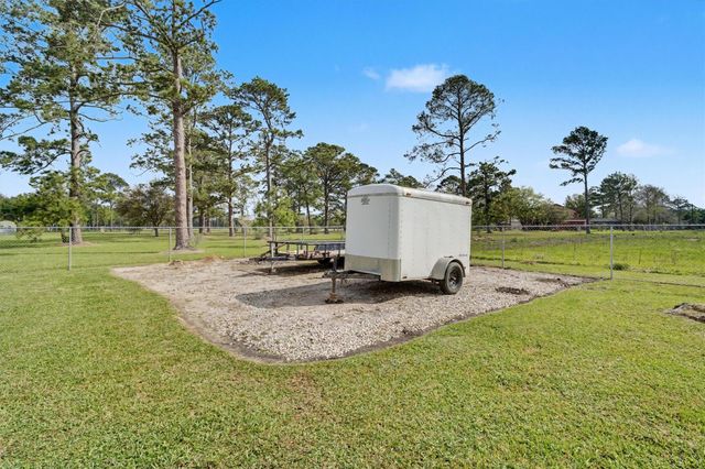 109 Avenue J, Dickinson, TX 77539