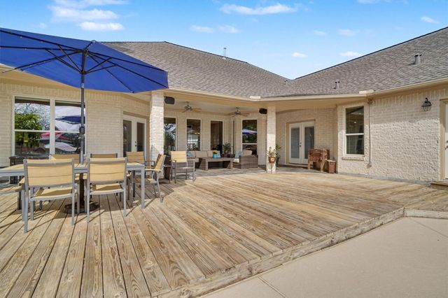 109 Avenue J, Dickinson, TX 77539