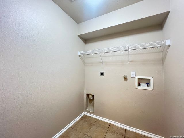 7627 ARIEL HL, San Antonio, TX 78252