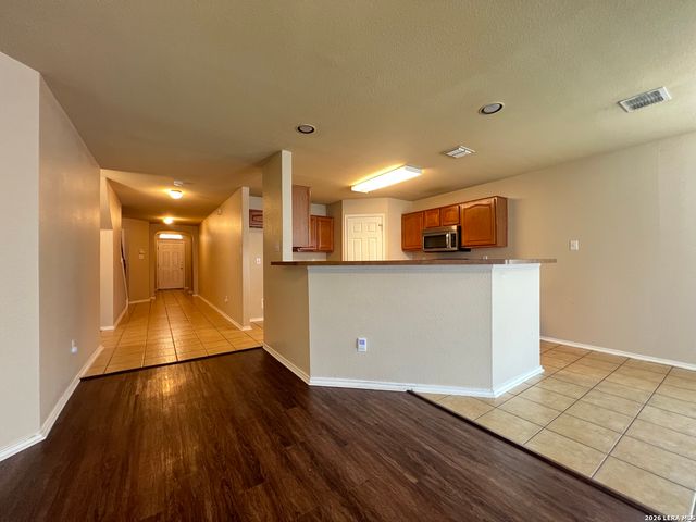 7627 ARIEL HL, San Antonio, TX 78252