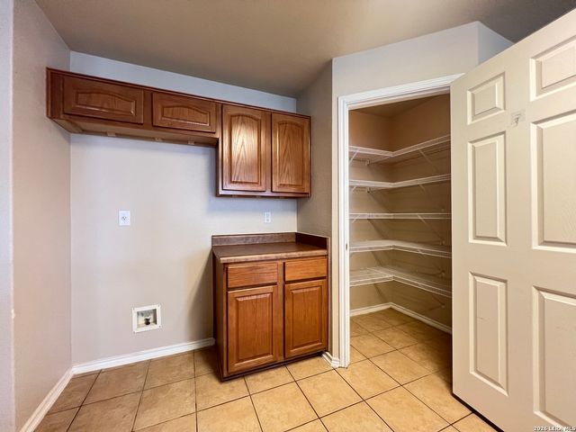7627 ARIEL HL, San Antonio, TX 78252
