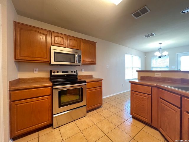 7627 ARIEL HL, San Antonio, TX 78252