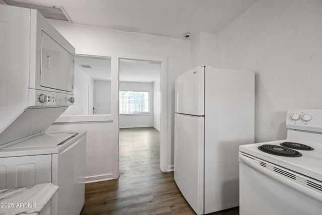 2709 N 7TH Street, Phoenix, AZ 85006