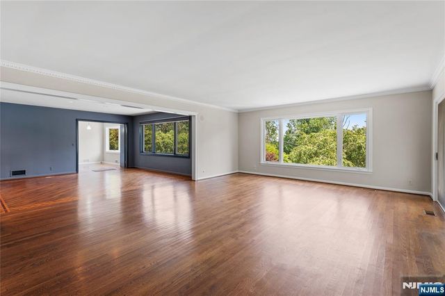 204 Crestwood Drive, South Orange Village, NJ 07079
