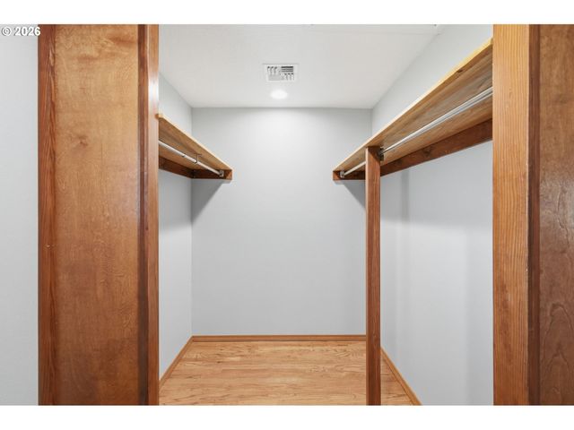 33626 PAIUTE Ln, Eugene, OR 97408