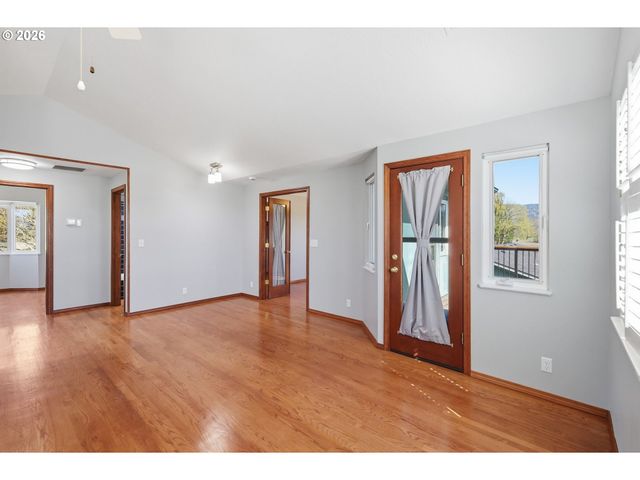 33626 PAIUTE Ln, Eugene, OR 97408