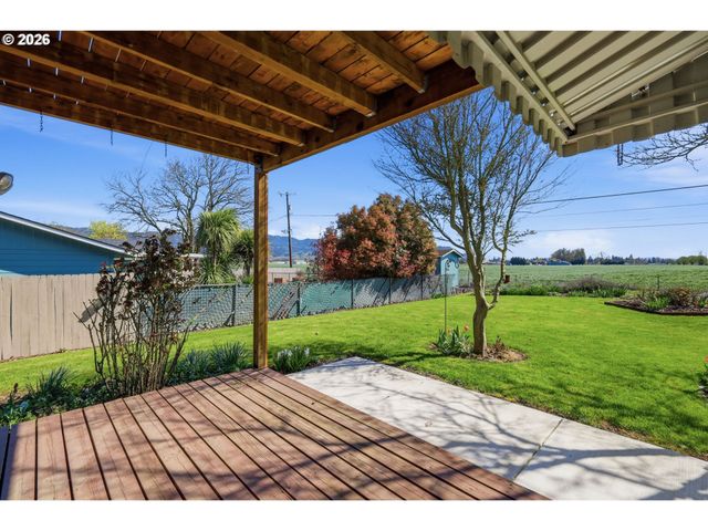 33626 PAIUTE Ln, Eugene, OR 97408