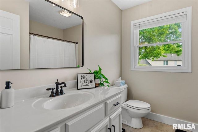 1808 STRAWBERRY Lane, Springfield, IL 62711