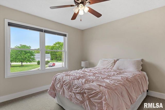 1808 STRAWBERRY Lane, Springfield, IL 62711