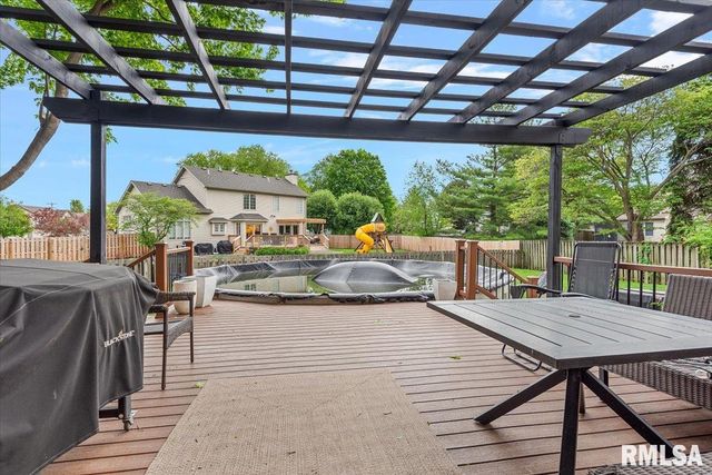 1808 STRAWBERRY Lane, Springfield, IL 62711