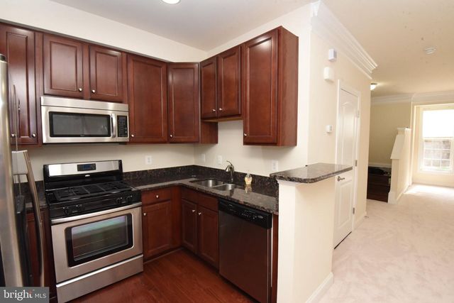 2358 MERSEYSIDE DR, Woodbridge, VA 22191
