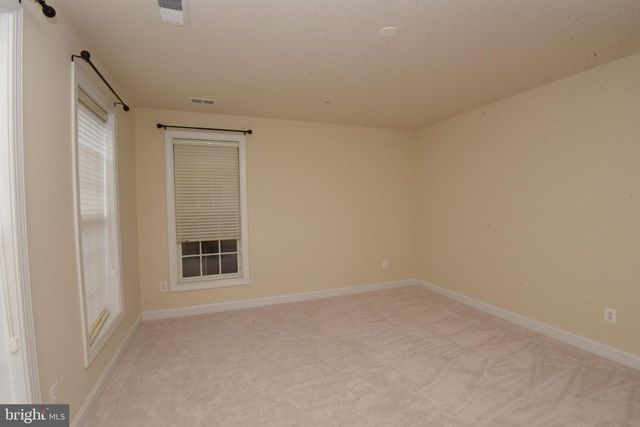 2358 MERSEYSIDE DR, Woodbridge, VA 22191