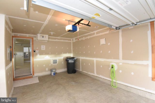 2358 MERSEYSIDE DR, Woodbridge, VA 22191